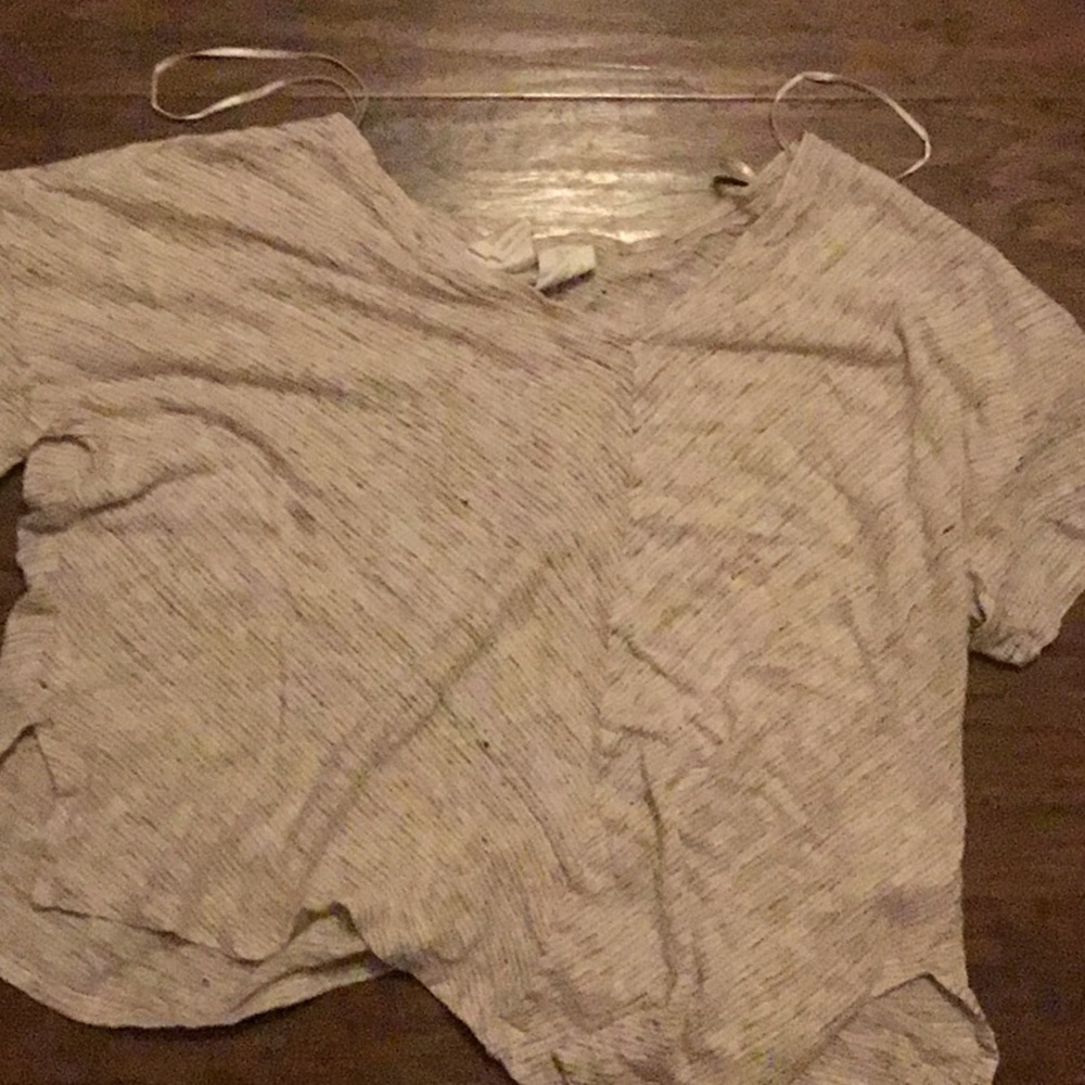 White and gray crop top